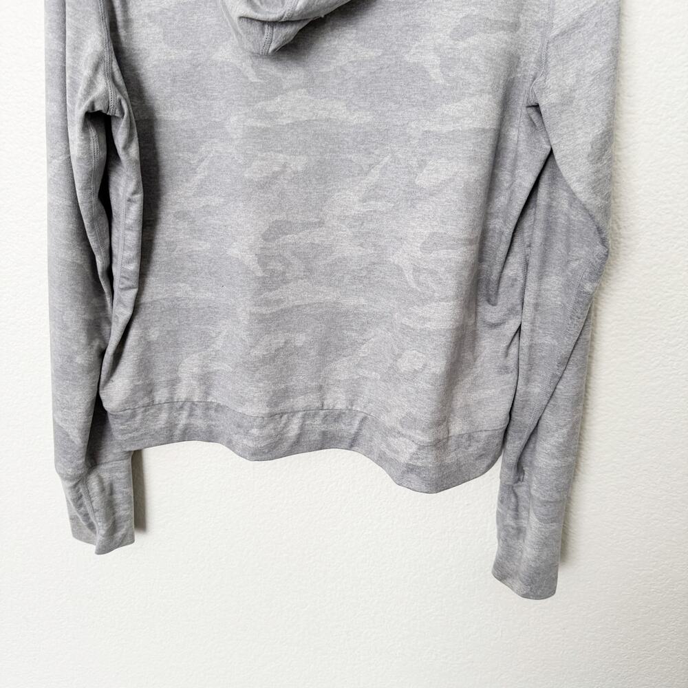 [Vuori] Pale Heather Camo Gray Halo Essential Hoodie Cropped Sweatshirt Sz Small - Picture 7 of 10